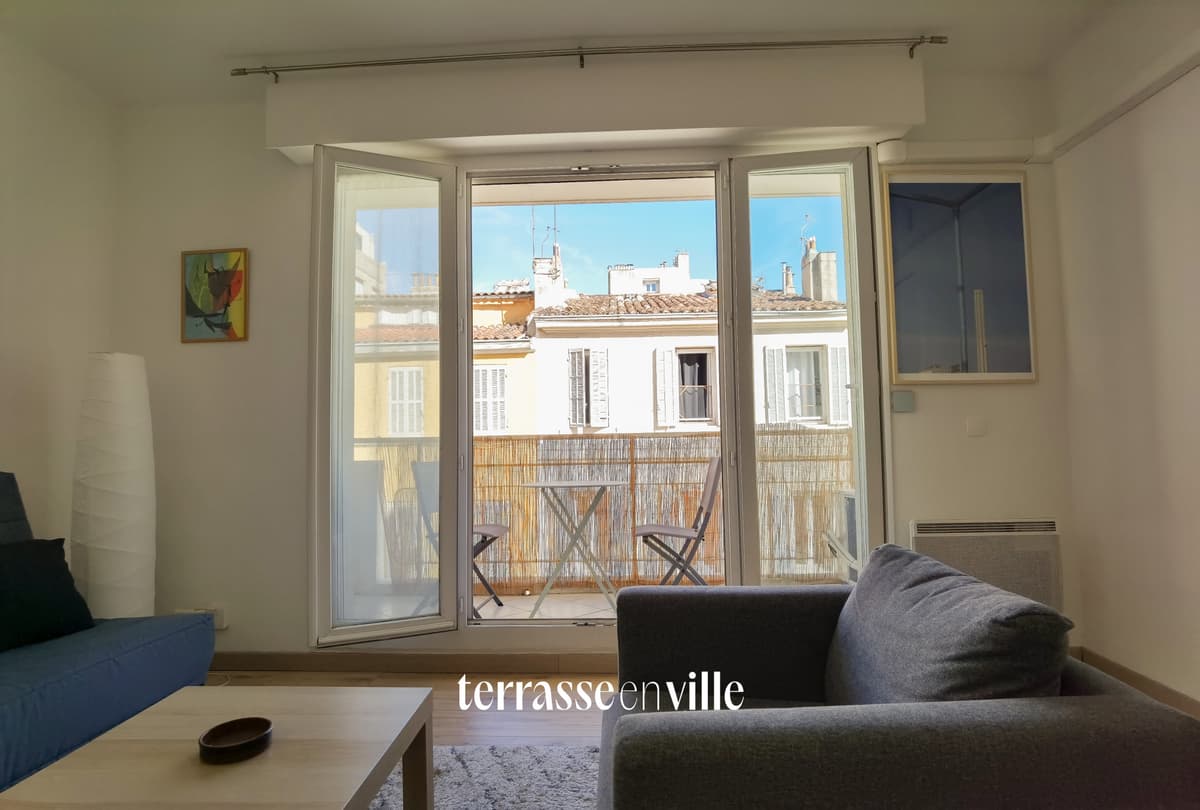 T3 - MEUBLÉ - CAMAS - 1230€ - 2