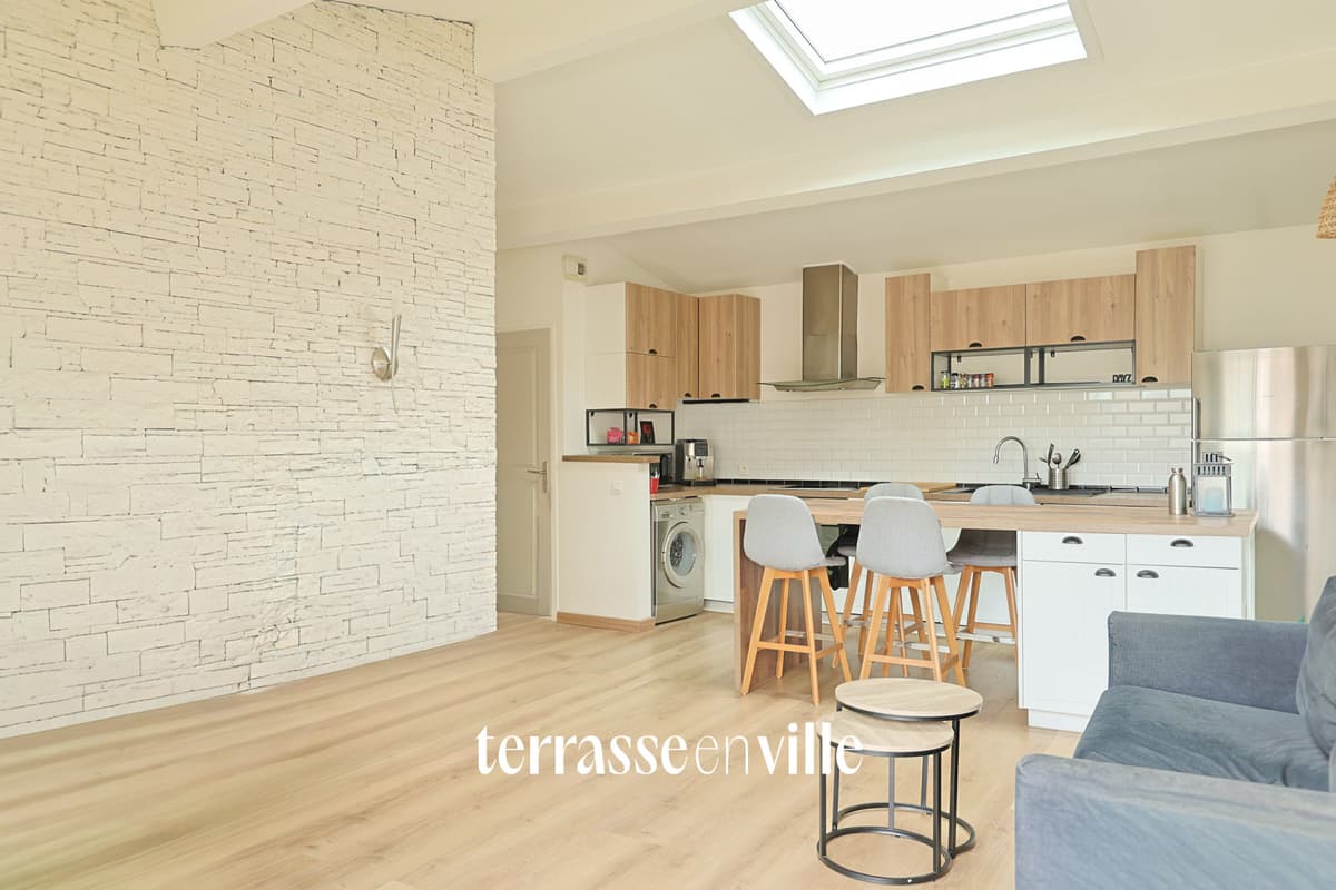 EXCLUSIVITE - VAUBAN - T2 - DERNIER ETAGE AVEC TERRASSE - 324 000 € - 3