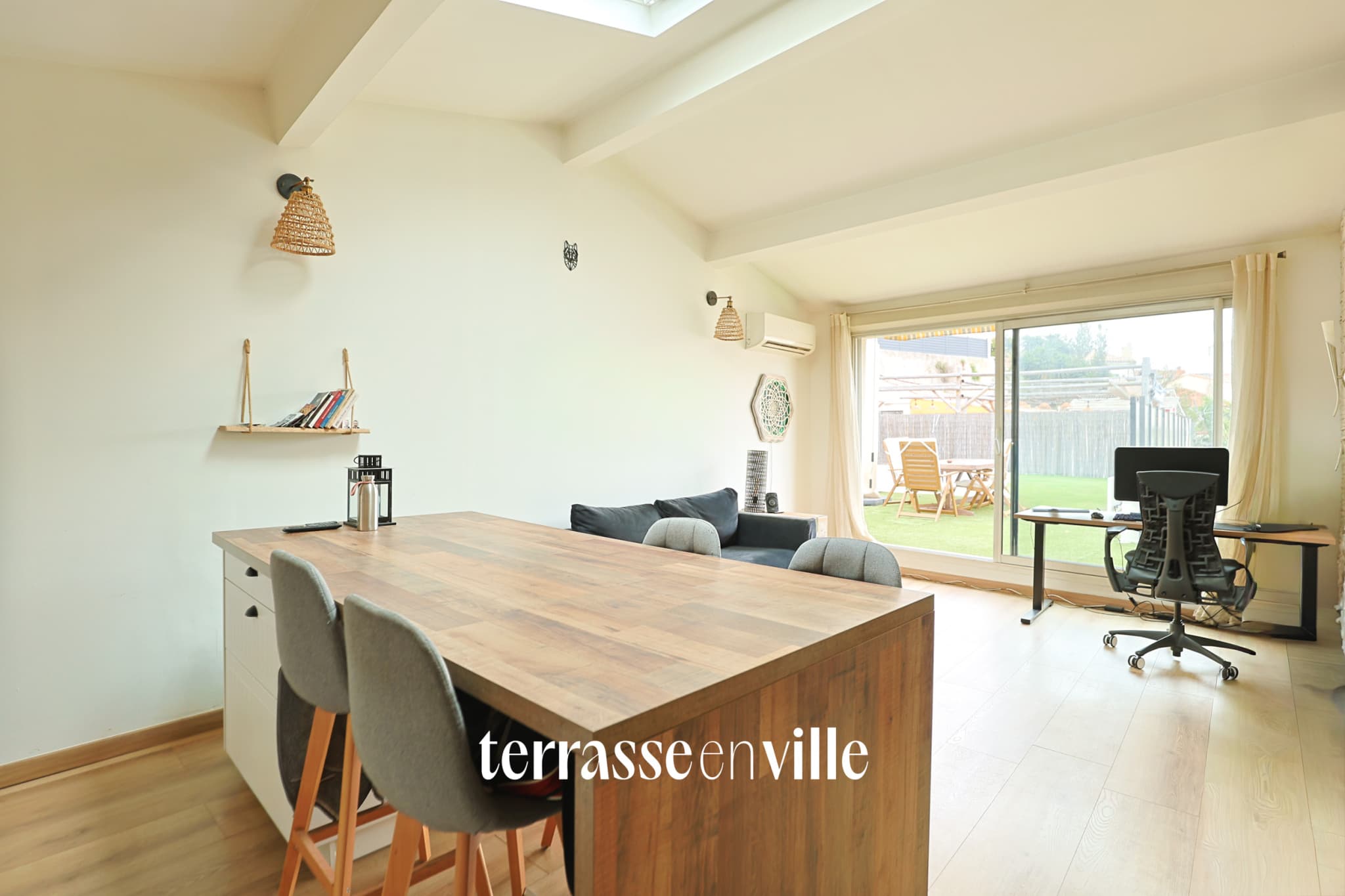 EXCLUSIVITE - VAUBAN - T2 - DERNIER ETAGE AVEC TERRASSE - 324 000 € - 2