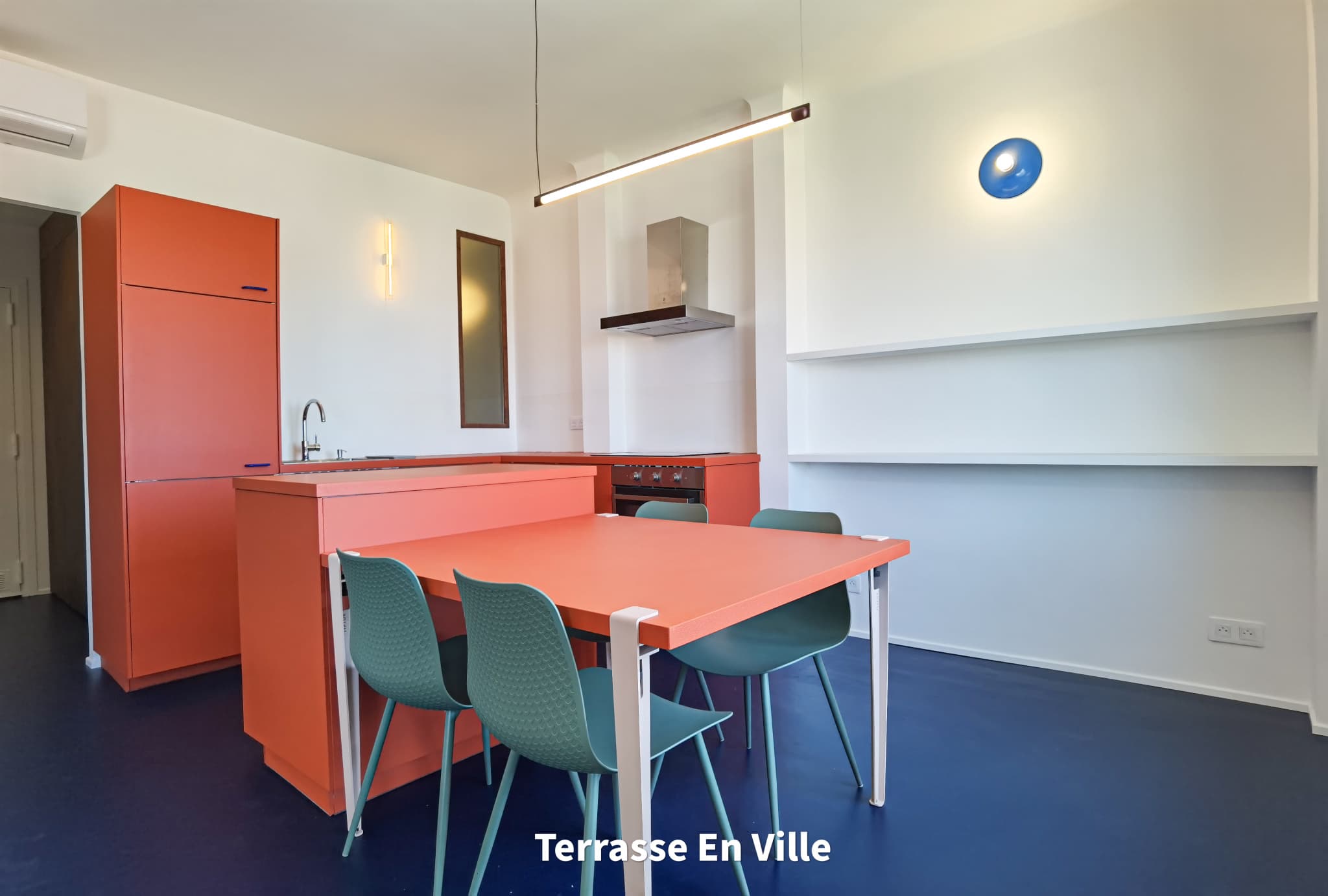 13007, Endoume, Type 2 rénové par architecte de 45 m2, Vue mer, Parking / 1440€ - 5