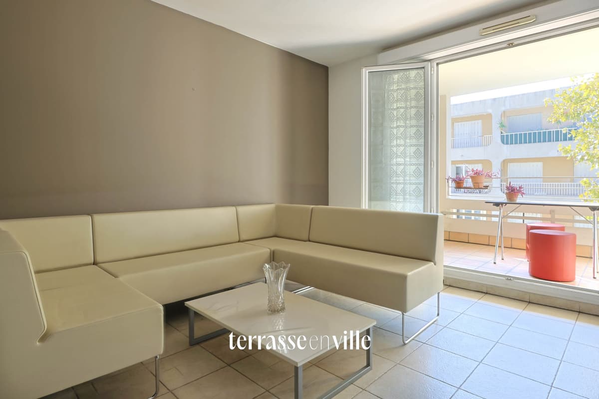 VENDU - LES CHARTREUX 13004 - APPARTEMENT T3 - 71M2 - TERRASSE - GARAGE - 273 000€ - 3