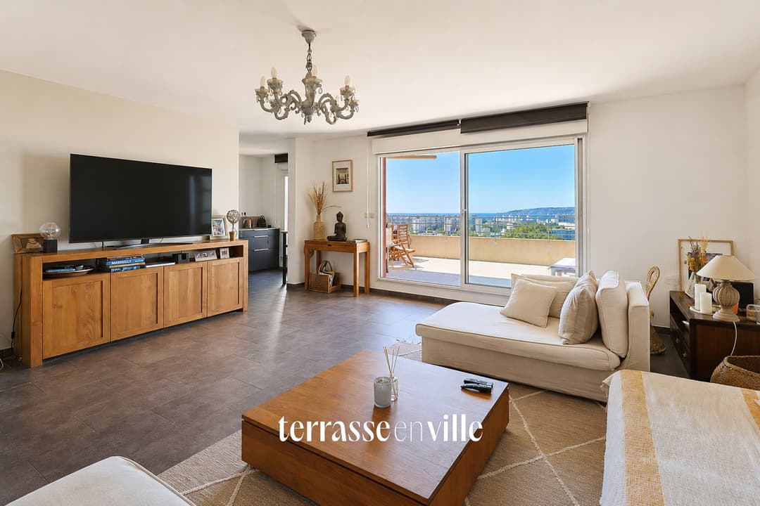 EXCLUSIVITÉ - LACORDAIRE - T4 - DERNIER ÉTAGE - TERRASSES - VUE MER - PISCINE - 2 PARKINGS - 400 000 €