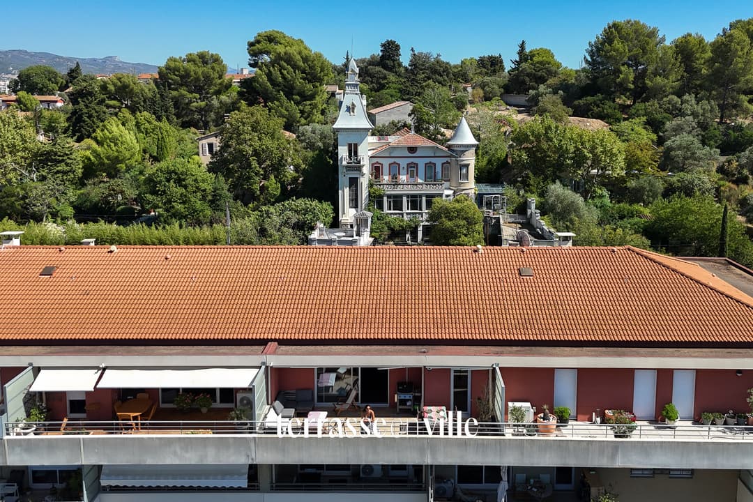 EXCLUSIVITÉ - LACORDAIRE - T4 - DERNIER ÉTAGE - TERRASSES - VUE MER - PISCINE - 2 PARKINGS - 400 000 €