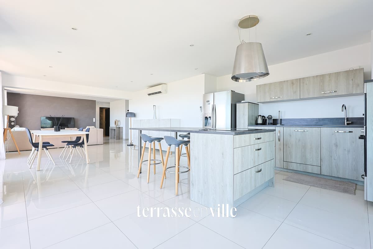 LA FOURRAGERE - ROOFTOP - T4 - 134 M2 - TERRASSE 36 M2 - 715 000€ - 6