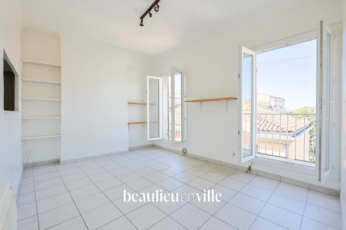 13004 - CINQ AVENUES /REFORMES - 25 m2 - BALCON - 95 000€ - 2