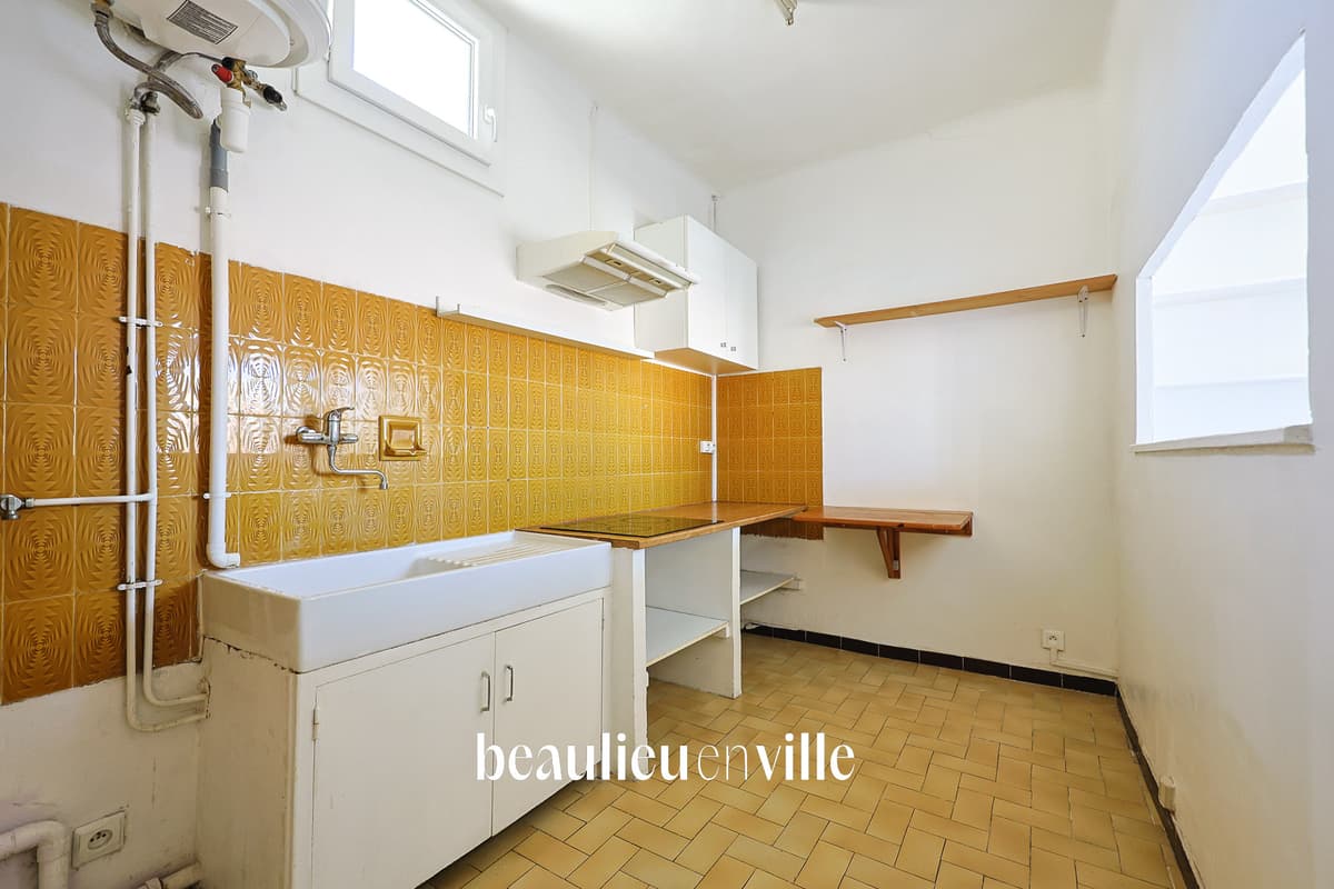 13004 - CINQ AVENUES /REFORMES - 25 m2 - BALCON - 95 000€ - 3