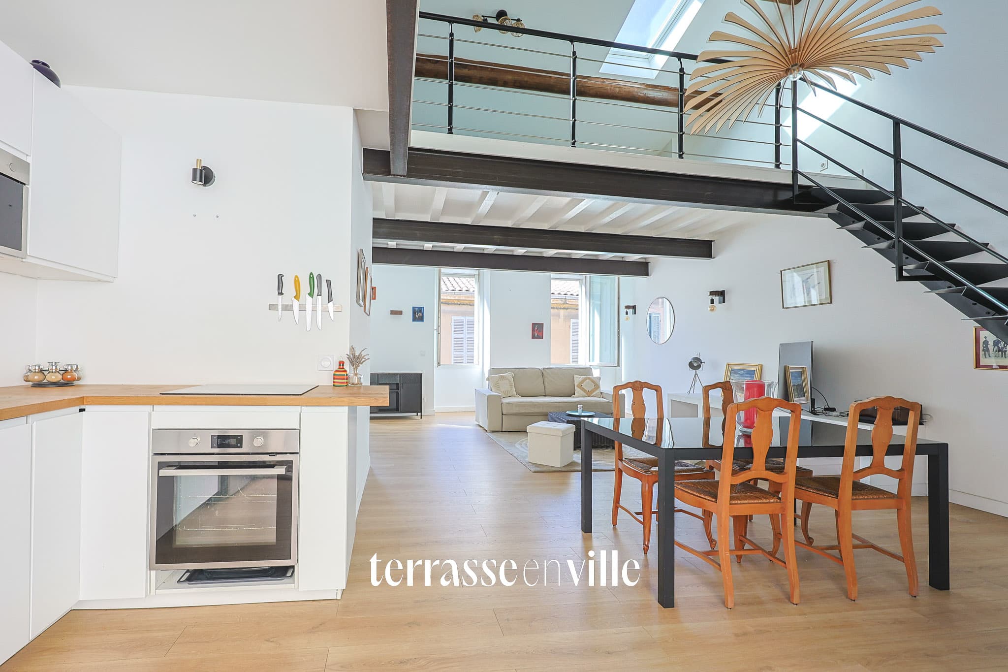 EXCLUSIVITÉ - LA BLANCARDE 13004 - MAISON - 140M2 - TERRASSE 17M2 - 420 000€ - 3