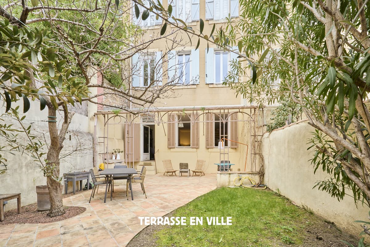 EXCLUSIVITÉ - SEBASTOPOL - T4 - DUPLEX - REZ-DE-JARDIN - 145m2 - 560 000€