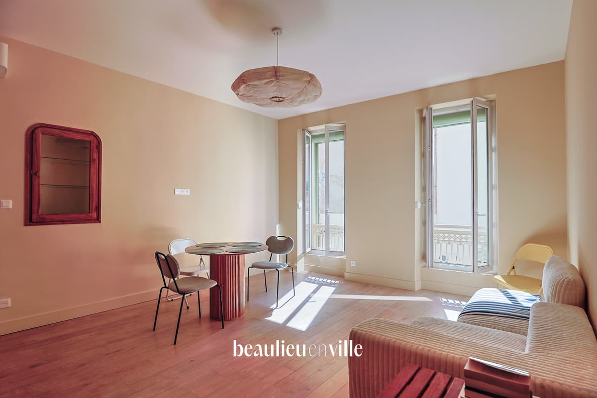 CASTELLANE - T3- 65 M2 - 280 000 € - 2