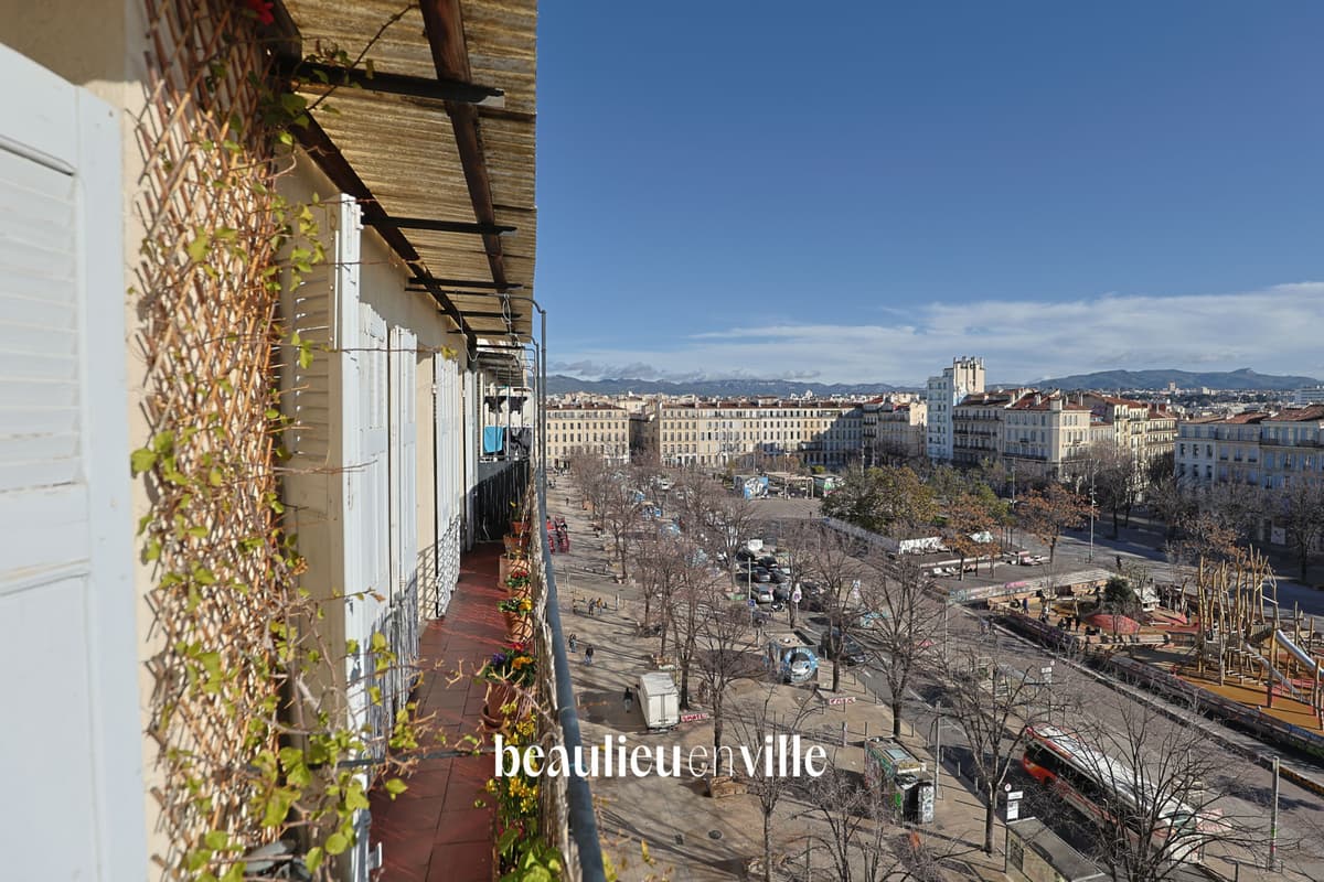 EXCLUSIVITÉ - LA PLAINE - T3 - 80 M2 - VUE - GARAGE - 385 000 EUROS - 2