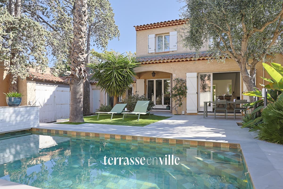 EXCLUSIVITÉ - VIEILLE CHAPELLE - PISCINE - 1 050 000 €
