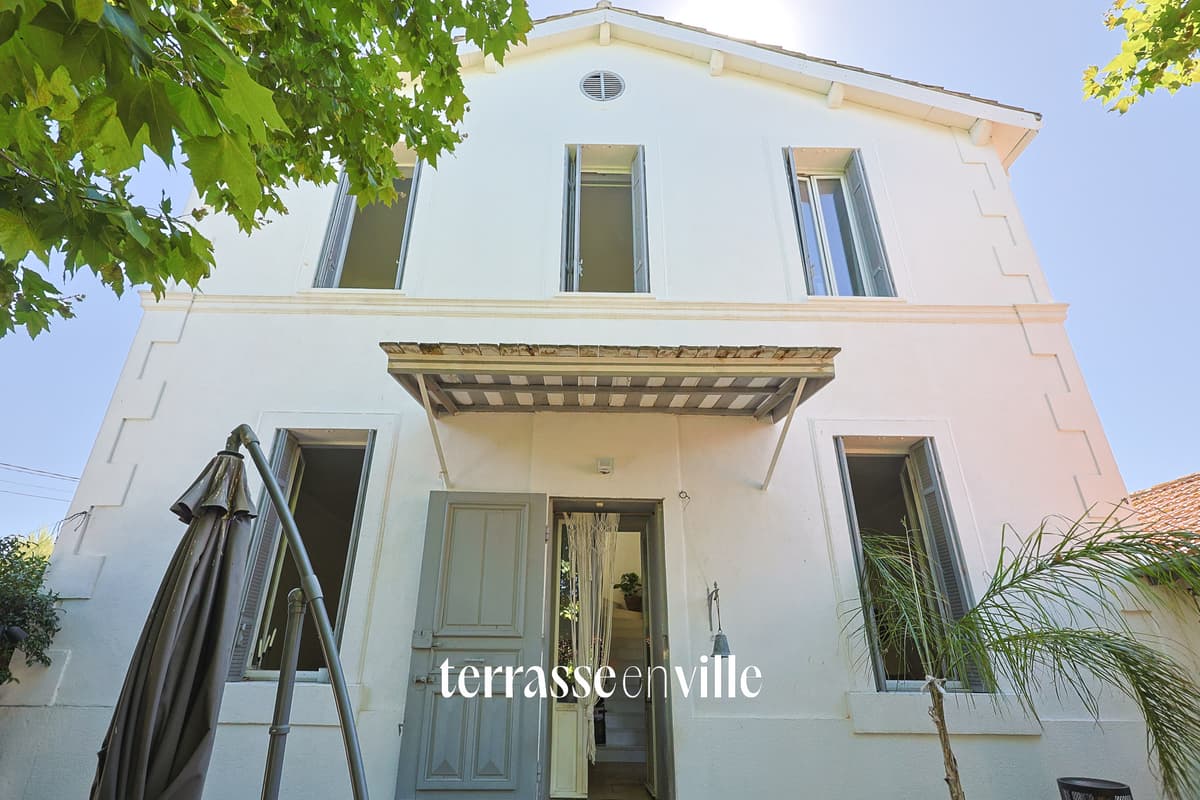 EXCLUSIVITE - SAINTE MARTHE - BASTIDE - T5 - 100M2 - DEPENDANCE 20 M2 - JARDIN - 440 000 € - 1