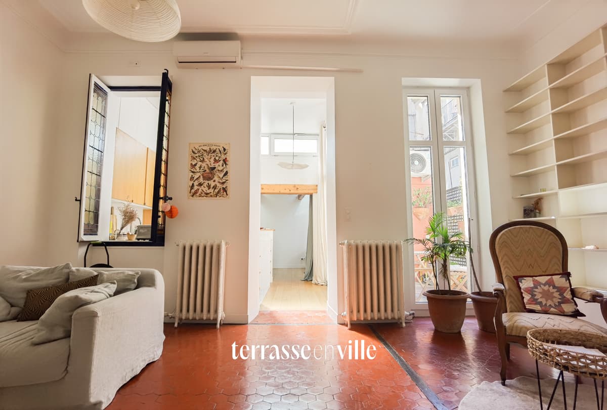 Réformés - T3/4 meublé - Terrasse - 1600€ - 5
