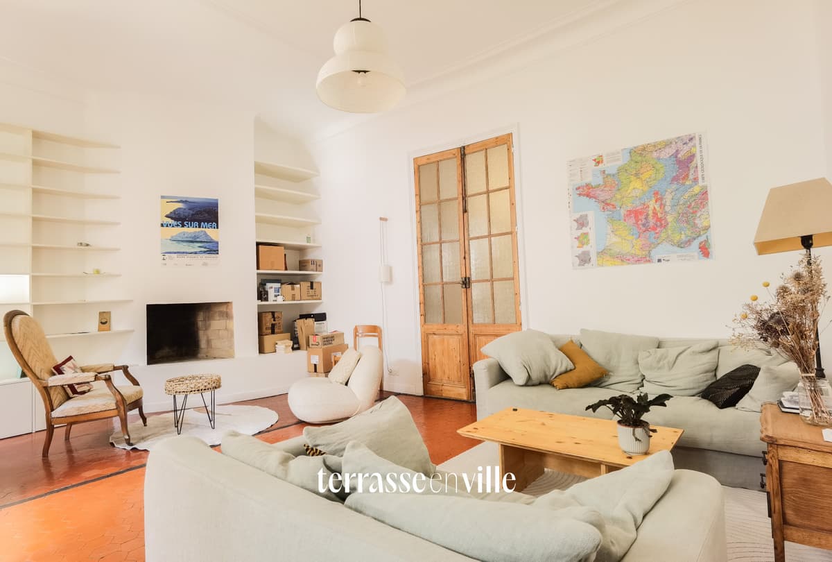 Réformés - T3/4 meublé - Terrasse - 1600€ - 2