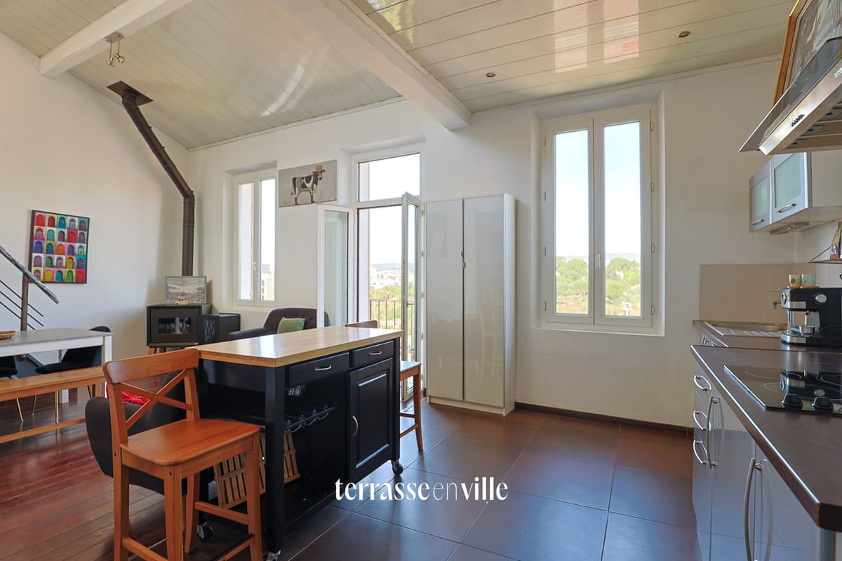 EXCLUSIVITE - BELLE DE MAI / TRAVERSE SERY - T3 - DERNIER ETAGE - TERRASSE - GARAGE - 260 000€ - 4