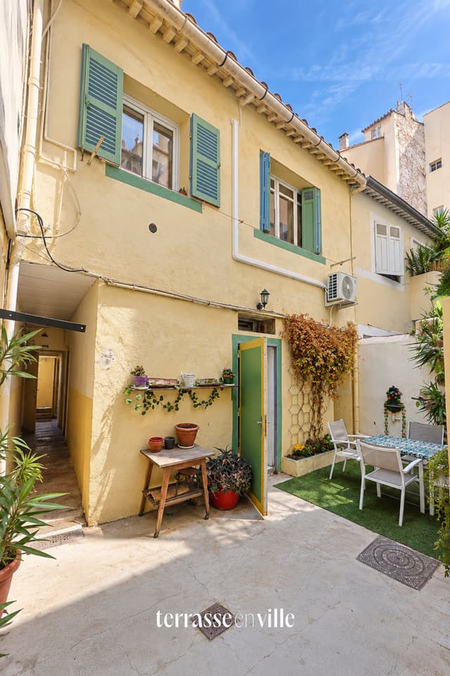EXCLUSIVITÉ BAILLE MAISON T2/3 53 M2 - TERRASSE - 280 000 €