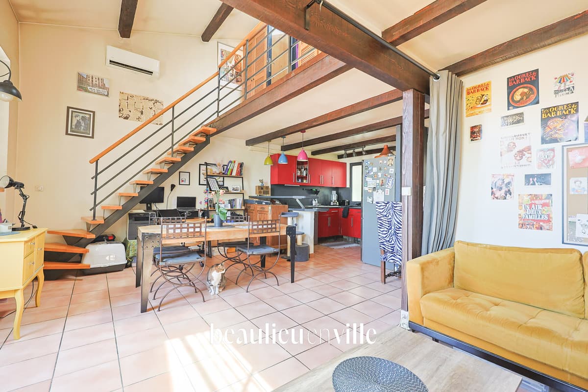 Exclusivité - Duplex sous les toits - dernier étage - vue dégagée - T3 68m2 - 13004 - Marseille Blancarde