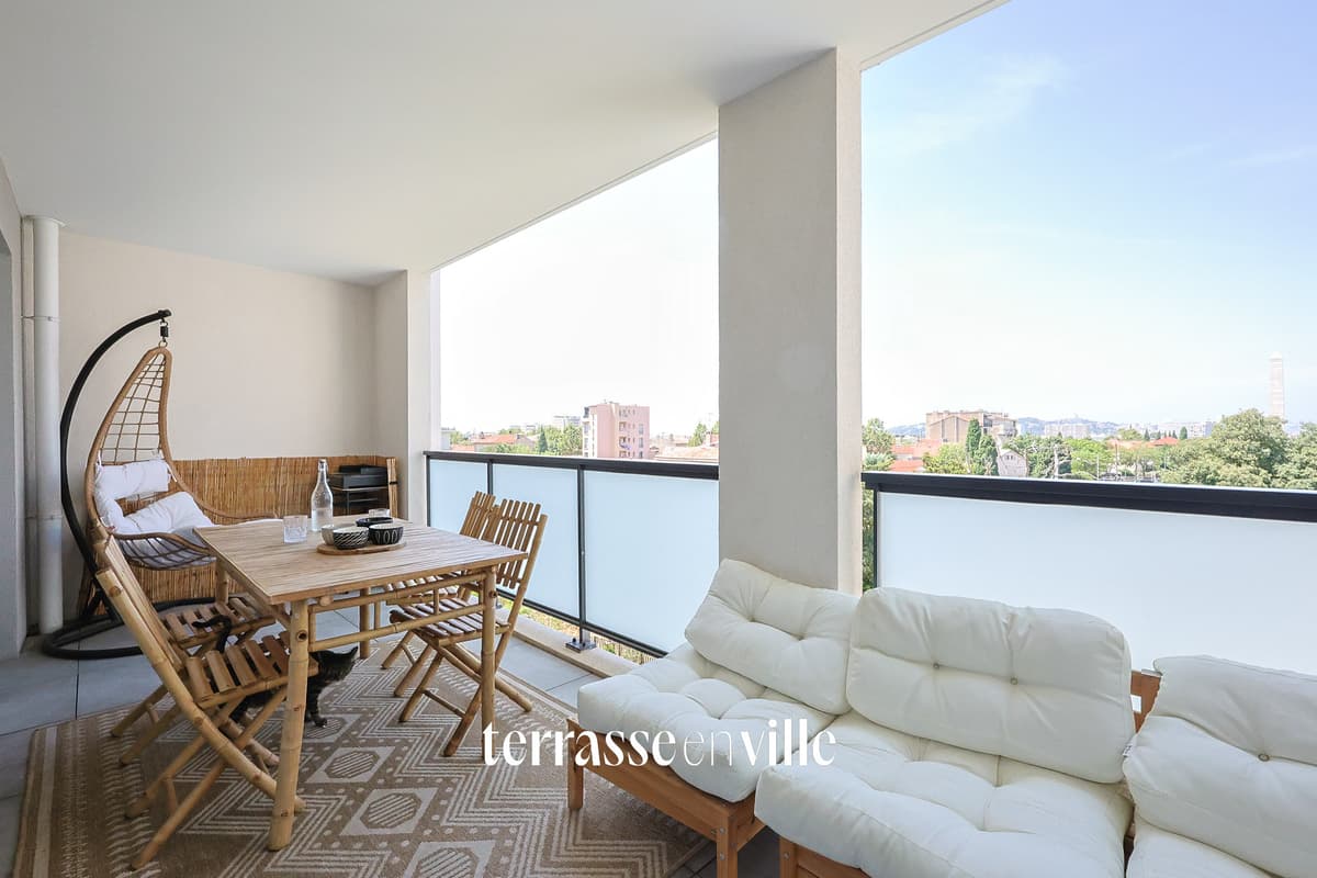 SOUS OFFRE - EXCLUSIVITÉ - MAZARGUES - T3 - TERRASSE - BOX - VUES DEGAGÉES - 285 000€ - 2