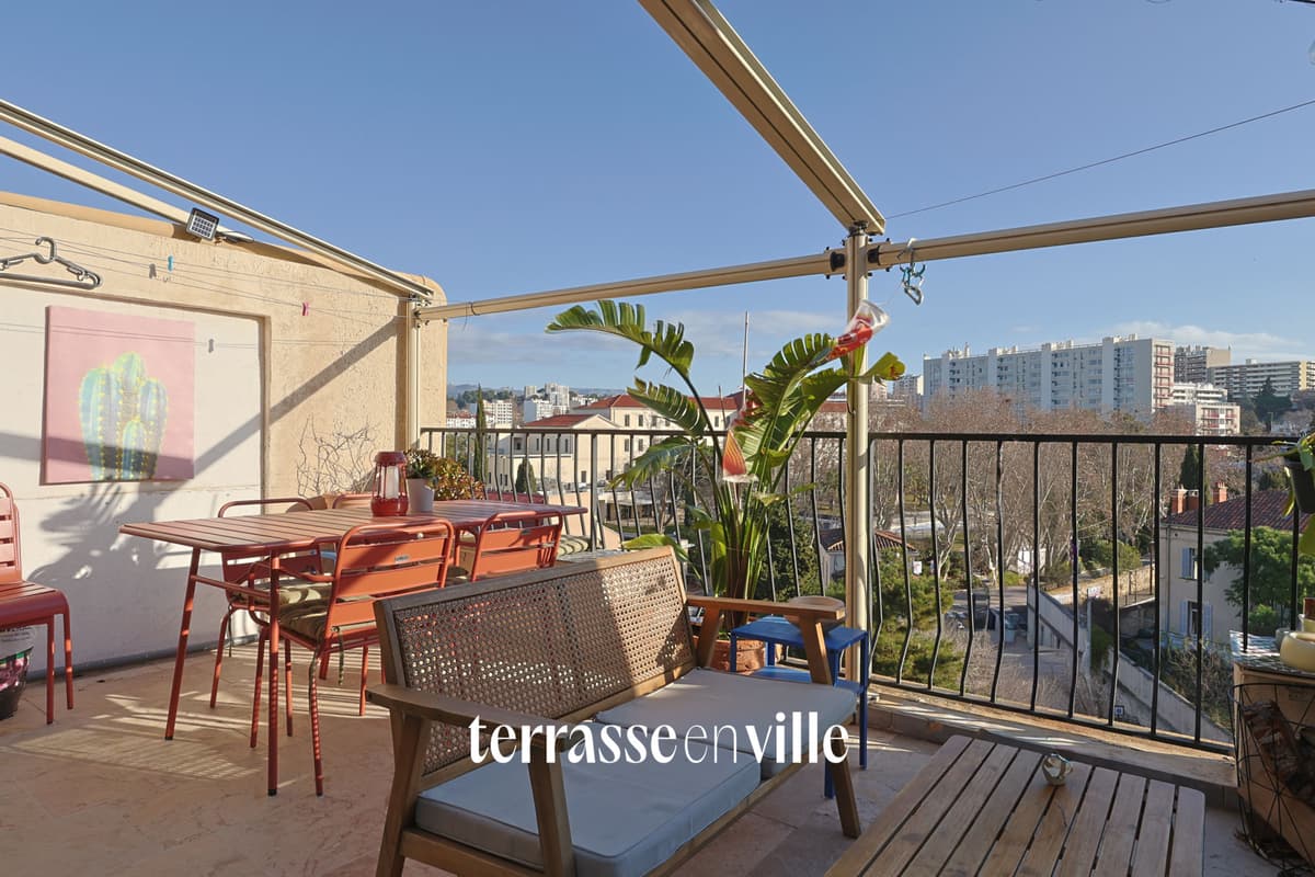 FRICHE DE LA BELLE DE MAI - T3 - DERNIER ETAGE - TERRASSE - VUE - 255 000€ - 2