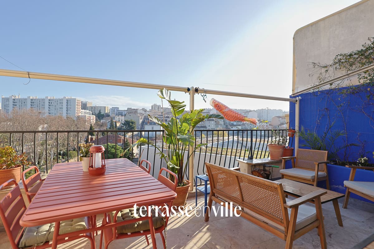 FRICHE DE LA BELLE DE MAI - T3 - DERNIER ETAGE - TERRASSE - VUE - 255 000€