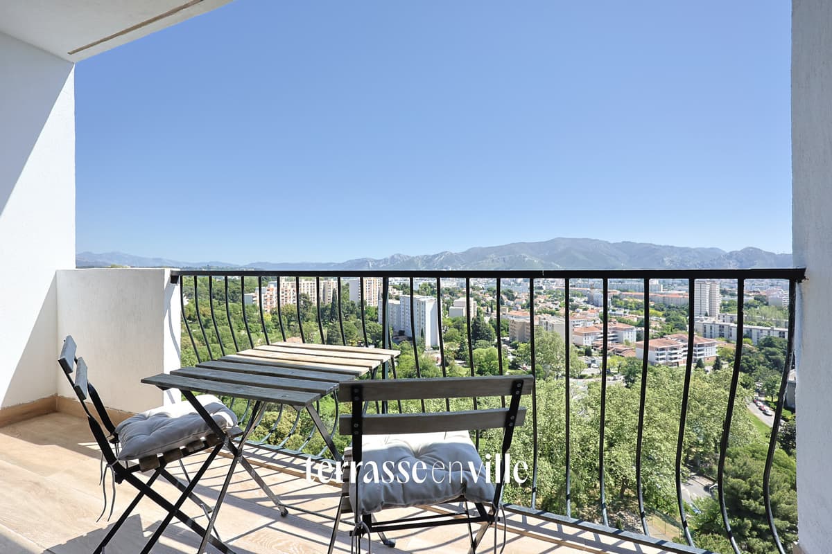 ST JEAN DU DESERT- PENTHOUSE T3/4 - TERRASSE - GARAGE - 745 000€ - 6