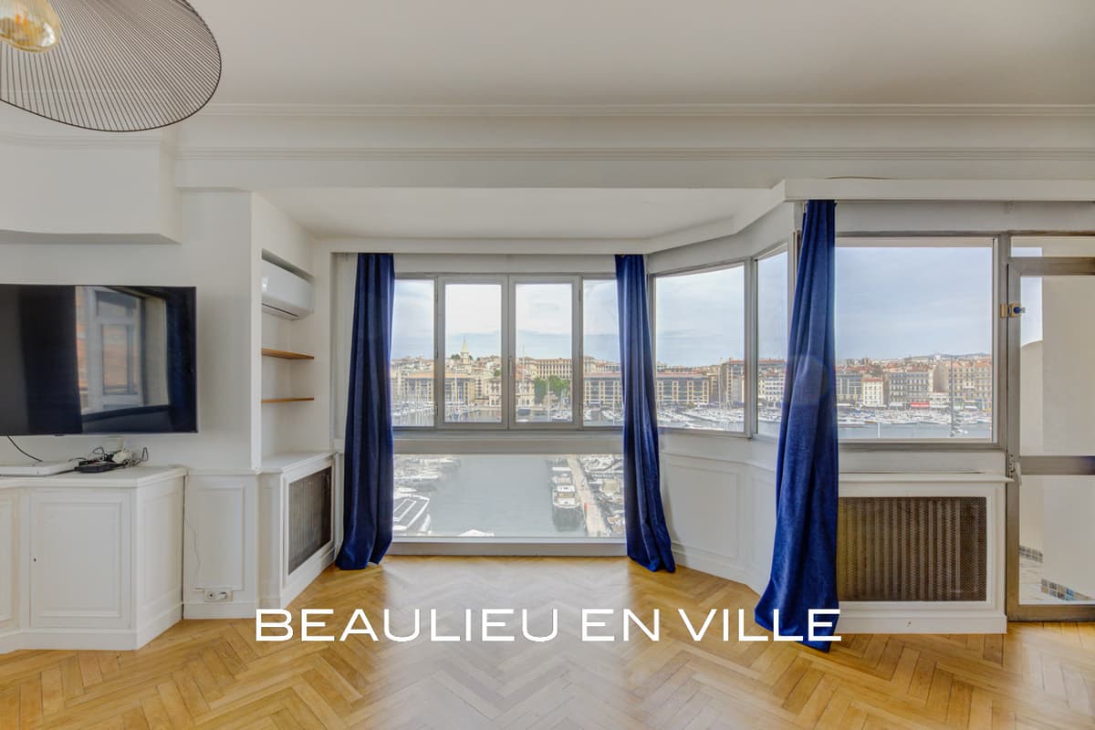 BAIL MOBILITÉ - VIEUX PORT - T3 - BALCON - VUE MER - 2500€ - 6