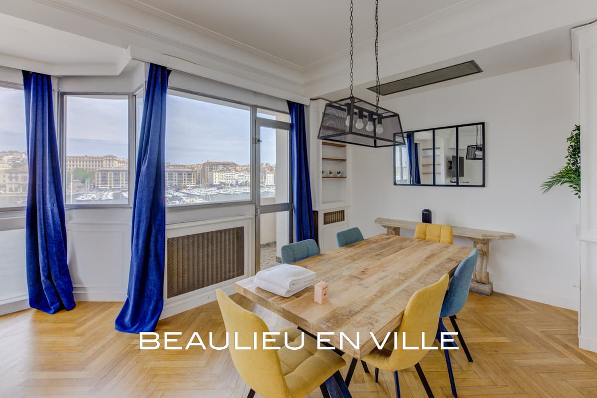 BAIL MOBILITÉ - VIEUX PORT - T3 - BALCON - VUE MER - 2500€ - 5