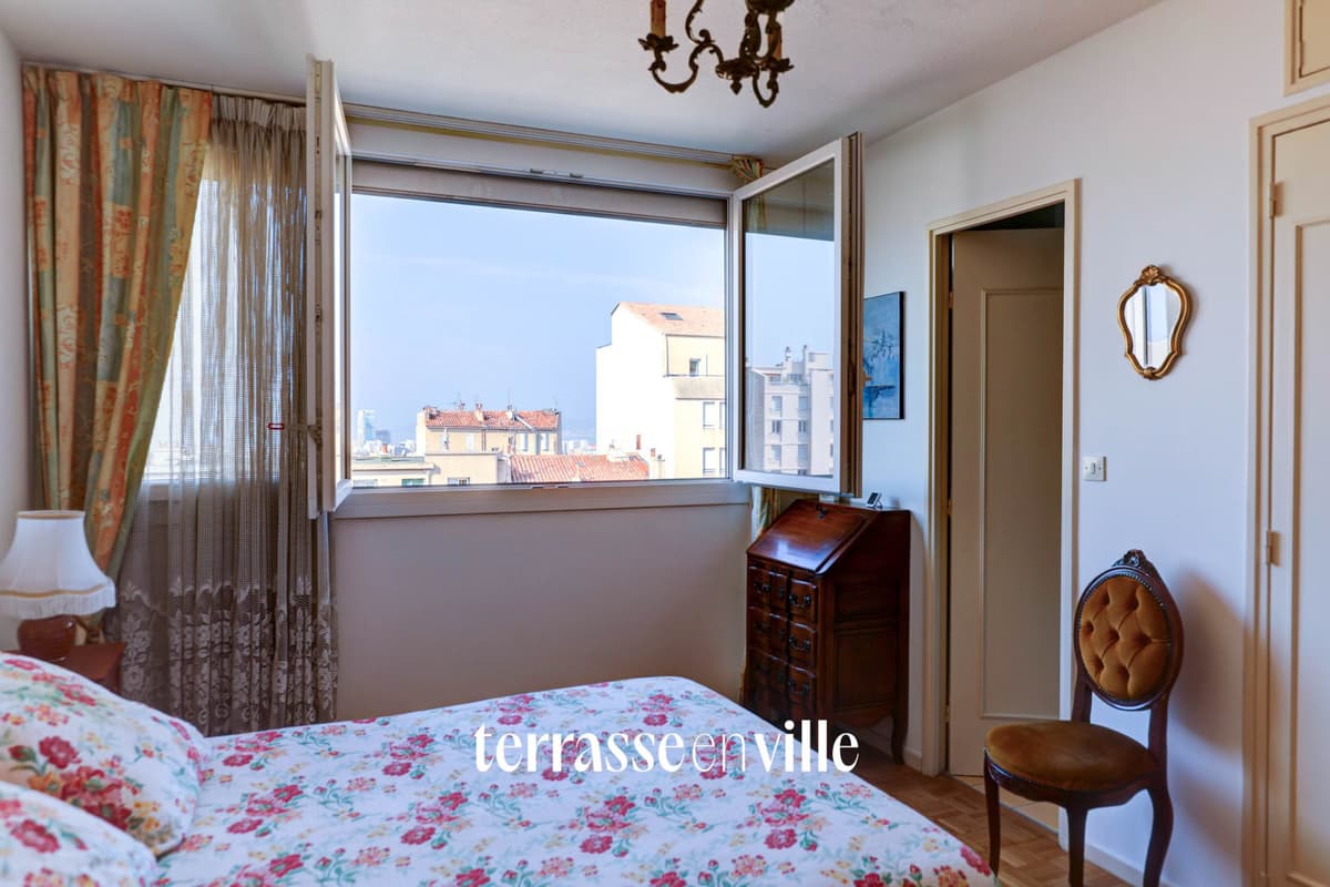 EXCLUSIVITÉ - CHUTES LAVIES - T5 - TERRASSE 70 M2 - DERNIER ETAGE - BOX - VUE MER - 455 000 EUROS - 7