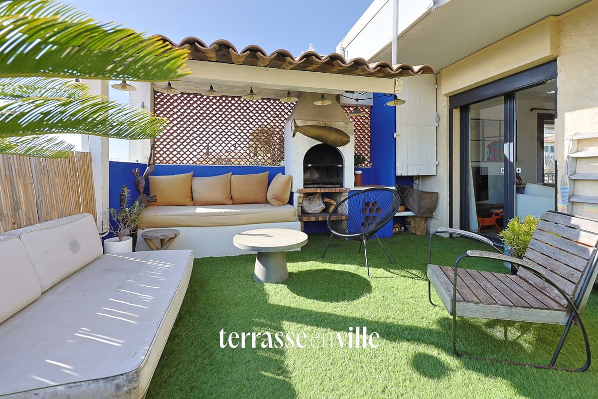 EXCLUSIVITE - VIEILLE CHAPELLE - PENTHOUSE - T4 - TERRASSE - VUE - PARKING - 570 000€ - 1