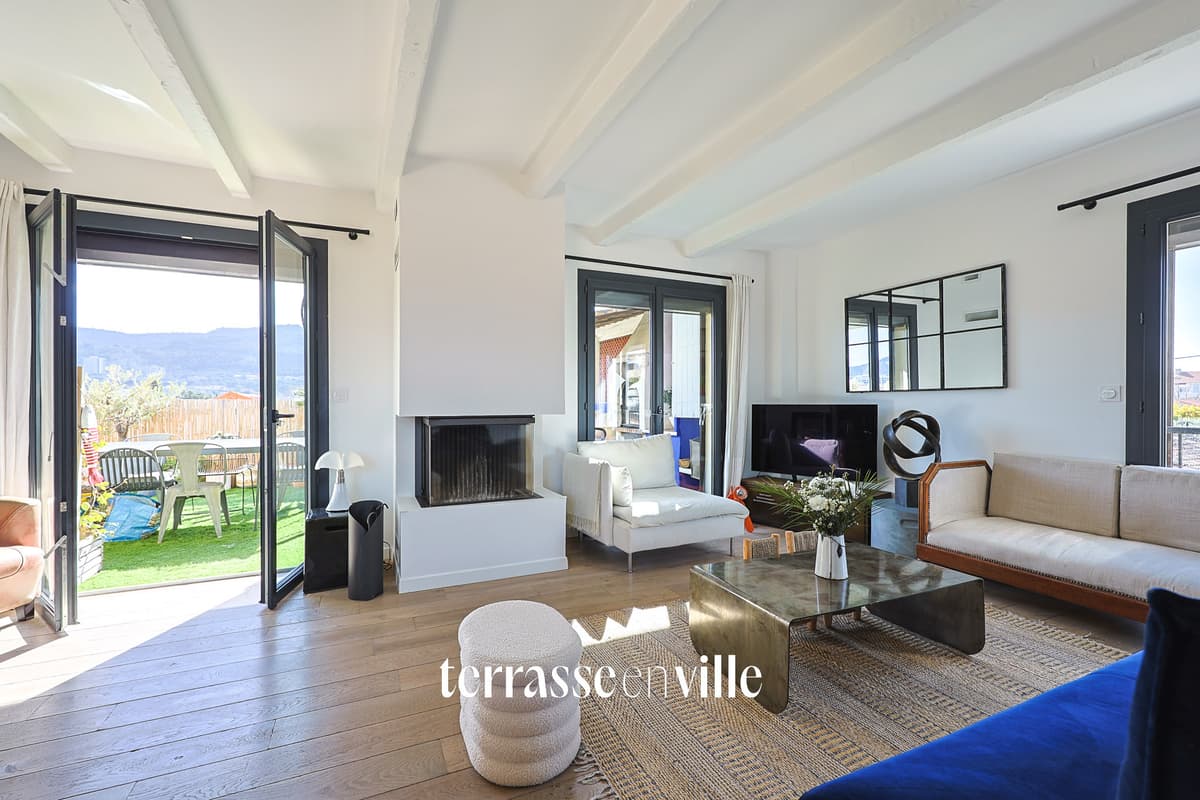 EXCLUSIVITE - VIEILLE CHAPELLE - PENTHOUSE - T4 - TERRASSE - VUE - PARKING - 570 000€ - 3