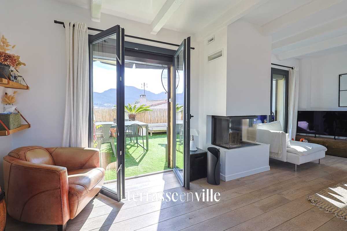 EXCLUSIVITE - VIEILLE CHAPELLE - PENTHOUSE - T4 - TERRASSE - VUE - PARKING - 570 000€ - 2