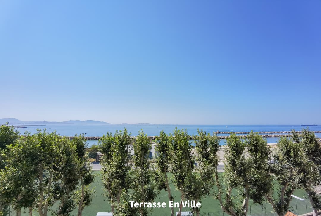 13016 - Estaque - T2 meublé avec terrasses - 776 €