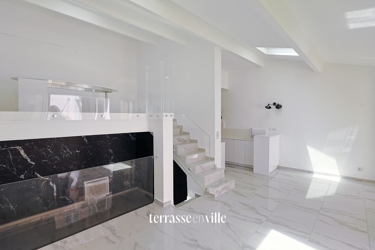 LODI / NOTRE-DAME-DU-MONT - REZ-DE-CHAUSSEE - 130M2 - TERRASSE - GARAGE - 680 000€ - 2