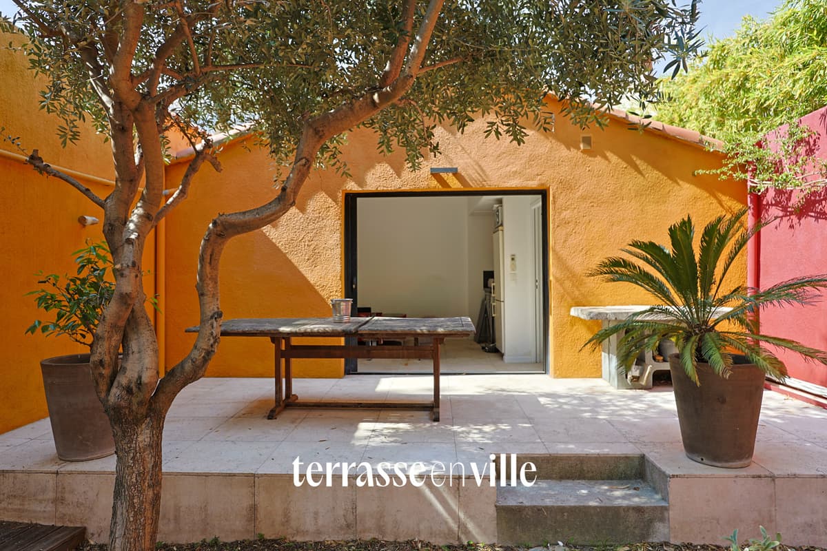 EXCLUSIVITÉ CINQ AVENUES MAISON T5/6 221 M2 - JARDIN - BOX DOUBLE - 880 000 € - 5