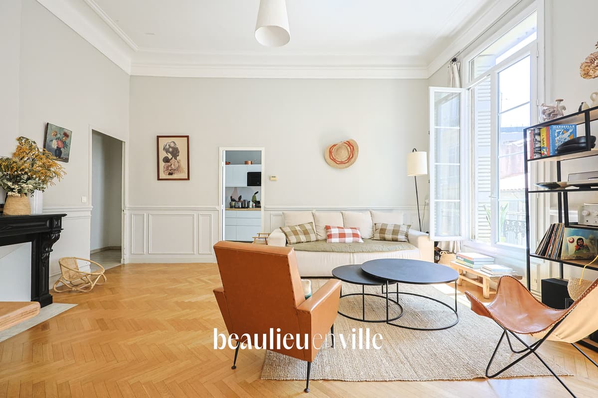 EXCLUSIVITÉ - CASTELLANE - T5 TRAVERSANT 128 M2 - 530 000 € - 1