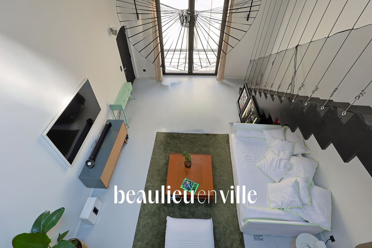 EXCLUSIVITÉ VIEUX-PORT LOFT - T4 450 000 € - 5