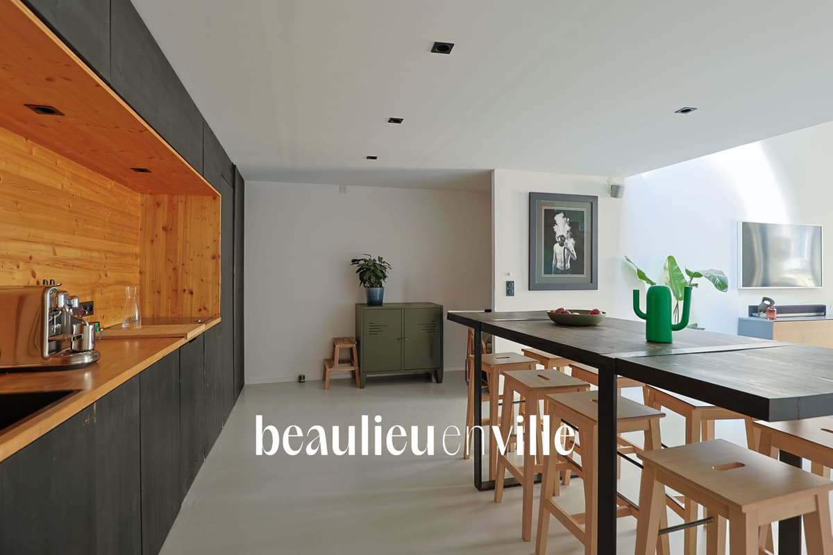 EXCLUSIVITÉ VIEUX-PORT LOFT - T4 450 000 € - 3