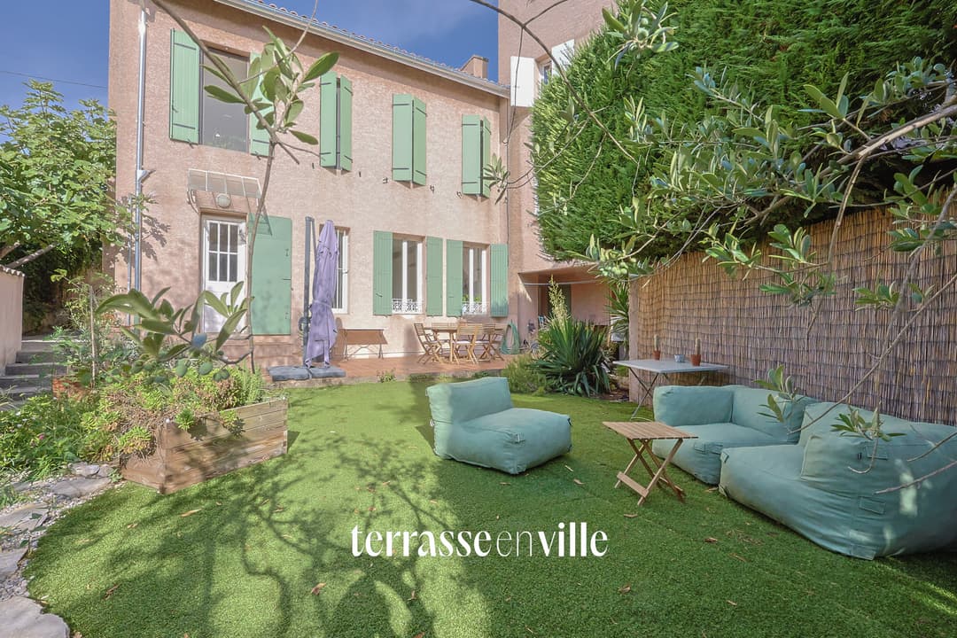 VIEILLE CHAPELLE REZ-DE-JARDIN T3 - TERRASSE & JARDIN BOX - 550 000 €
