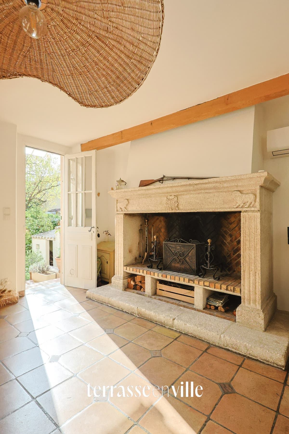 VIEILLE CHAPELLE REZ-DE-JARDIN T3 - TERRASSE & JARDIN BOX - 550 000 € - 7