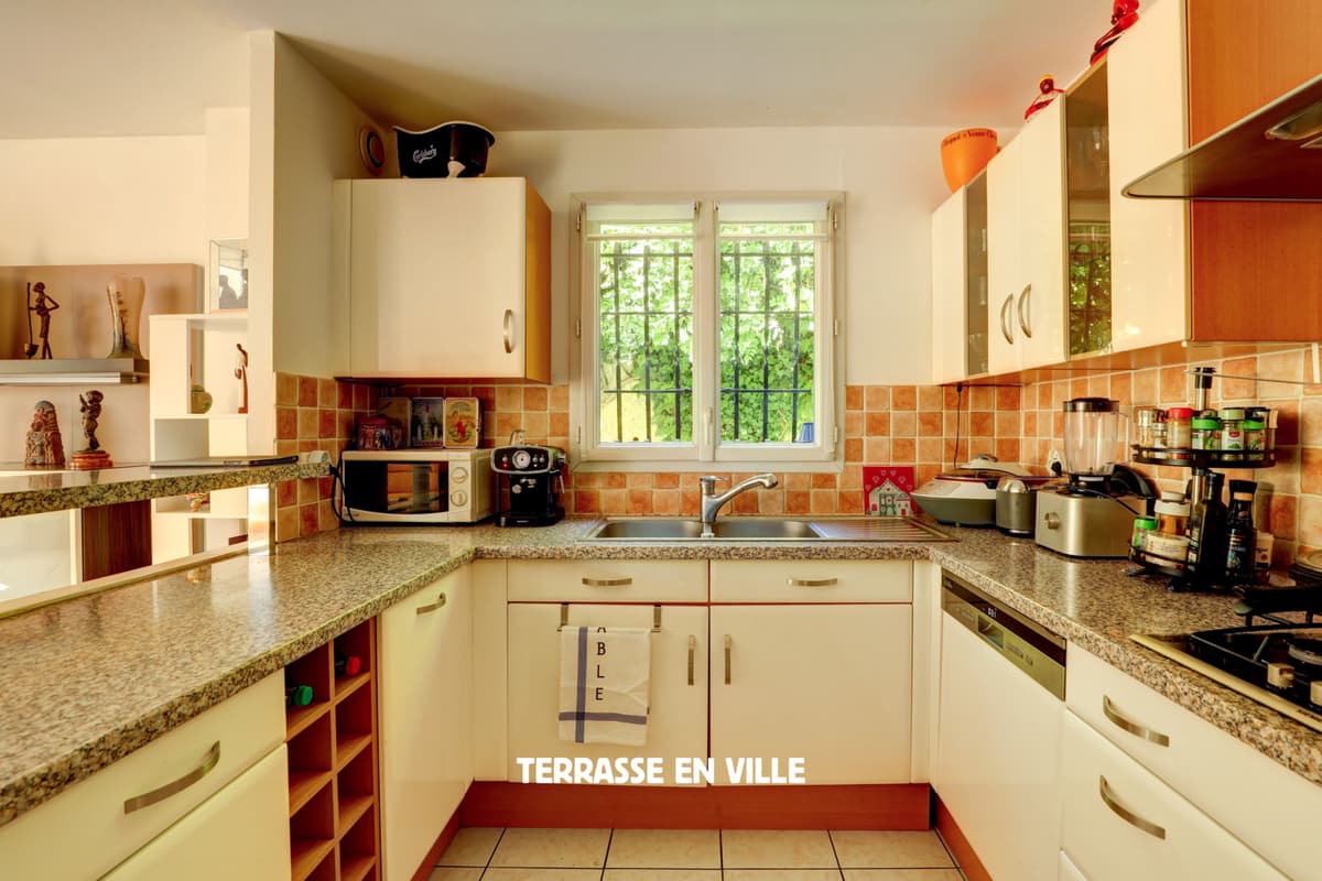 EXCLUSIVITE - LES CAILLOLS / ST JULIEN - 13012 - MAISON - T5 - 130 M2 - 660 000 € - 6