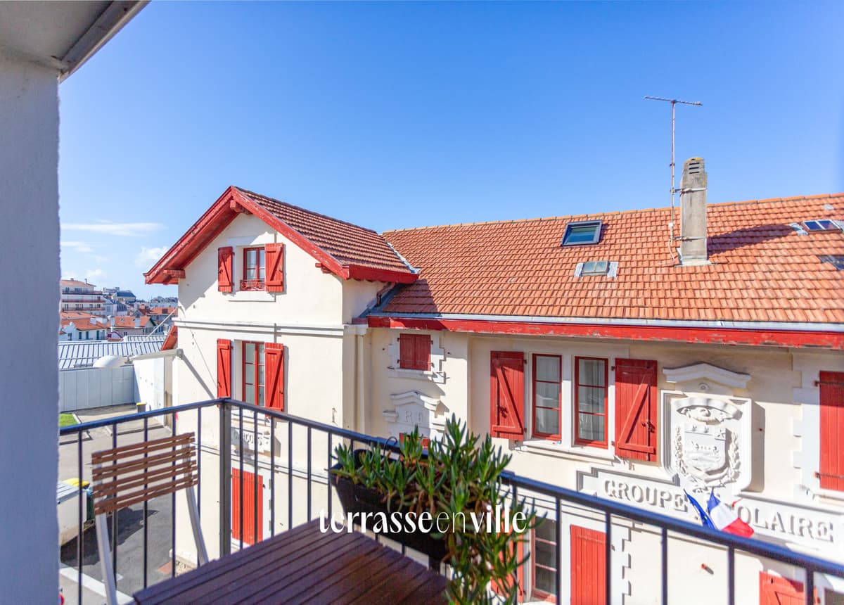 BIARRITZ CENTRE VILLE - DERNIER ETAGE - T3 - 67M2 - BALCON - 422 000 € - 1