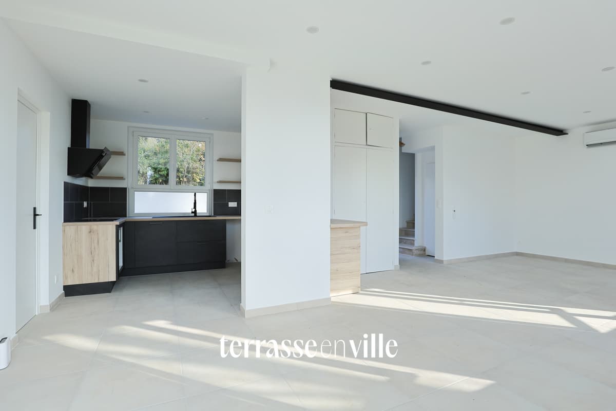 TROIS-LUCS - 13012 - MAISON T4 - 110 m2 - JARDIN 445m2 - 559 000€ - 6