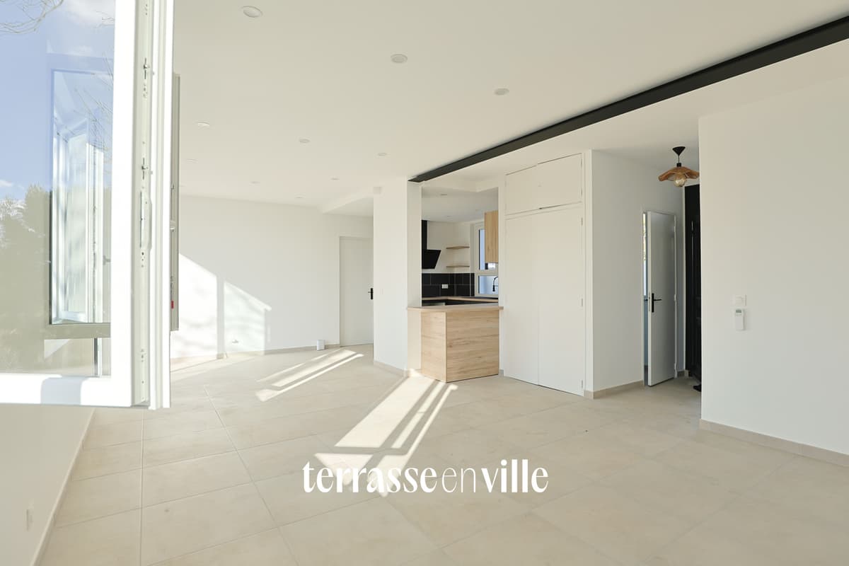 TROIS-LUCS - 13012 - MAISON T4 - 110 m2 - JARDIN 445m2 - 559 000€ - 5