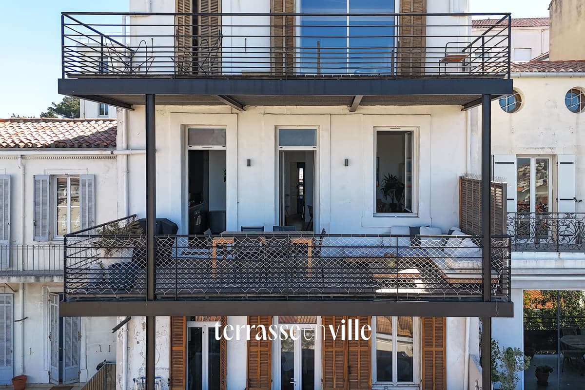 EXCLUSIVITÉ - SAINT VICTOR - T3 - VUE EXCEPTIONNELLE - 595 000 EUROS - 1