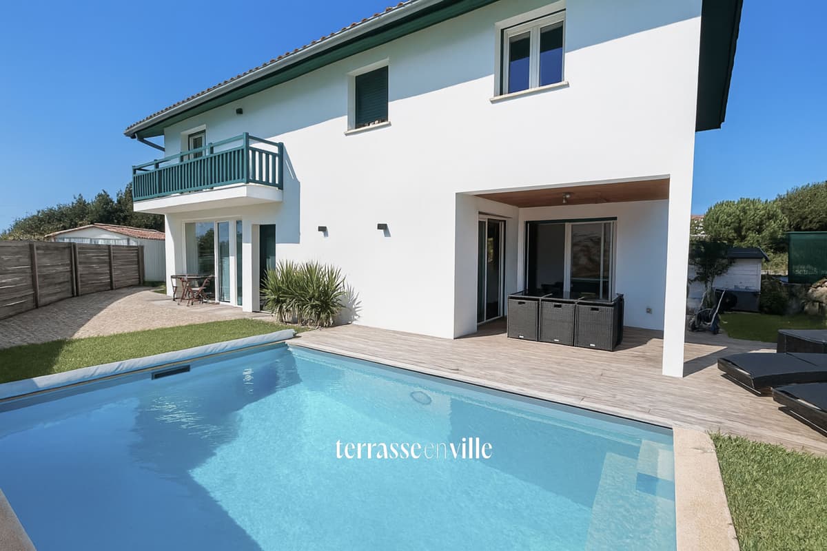 Guéthary Maison contemporaine avec piscine, état neuf - 1 349 000 €