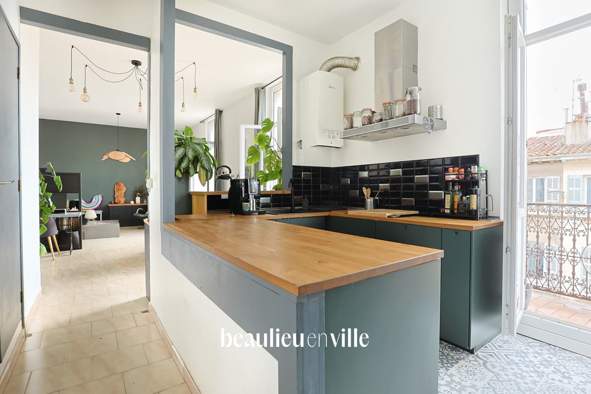 EXCLUSIVITÉ - NOTRE DAME DU MONT - DERNIER ETAGE - T3 - BALCON - 290 000 EUROS - 4