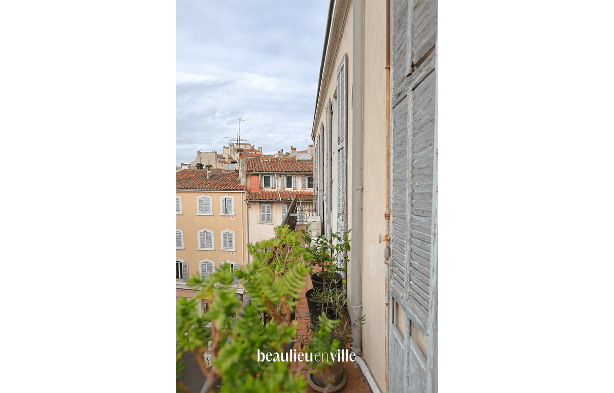 EXCLUSIVITÉ - NOTRE DAME DU MONT - DERNIER ETAGE - T3 - BALCON - 290 000 EUROS - 5