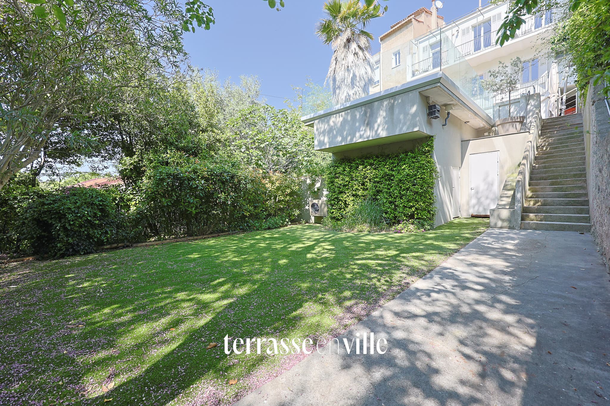 ROUCAS-BLANC MAISON - VUE TERRASSE JARDIN PISCINE 1 200 000 € - 5