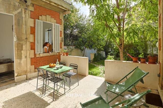 EUGENE-PIERRE - T4 ESPRIT MAISON - TERRASSE - JARDIN - 649 000€