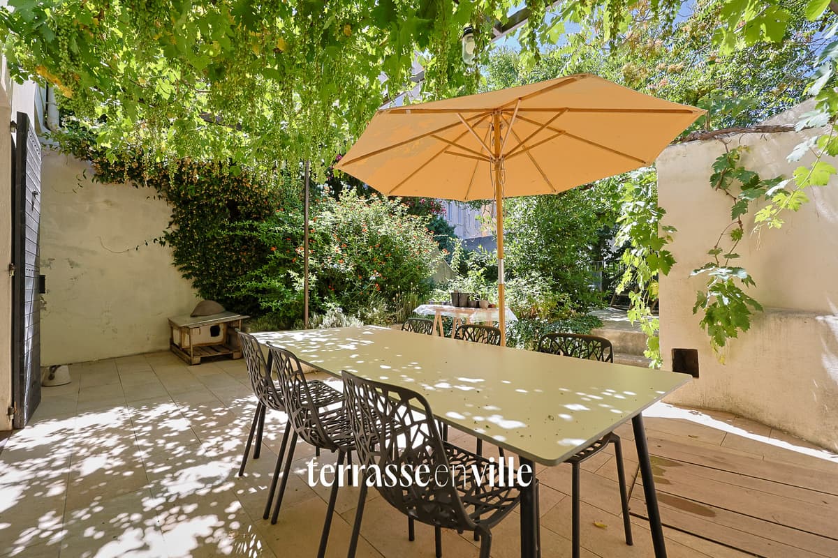EXCLUSIVITE - PLACE ST EUGENE MAISON TERRASSE JARDIN - 750 000€ - 2